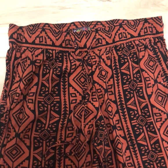 One of a kind tribal pants Rincón, PR. - Picture 2 of 3